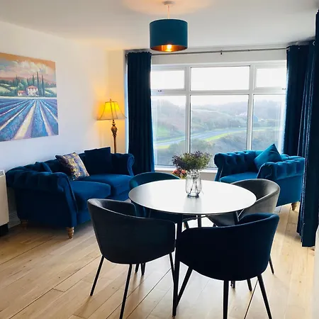 2 @ Bay Apartment